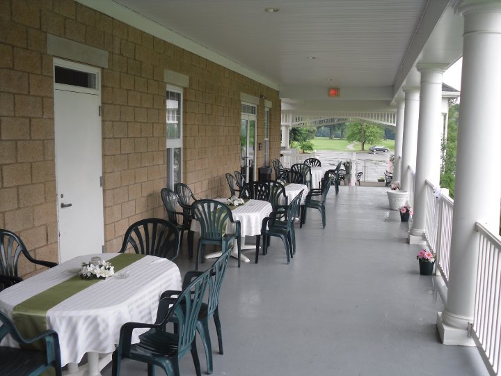 The Veranda Grille Twin Oaks Golf and Plantation Club